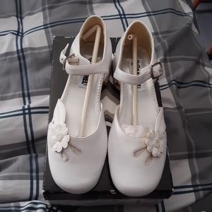 Girls  Leather Dress Shoe